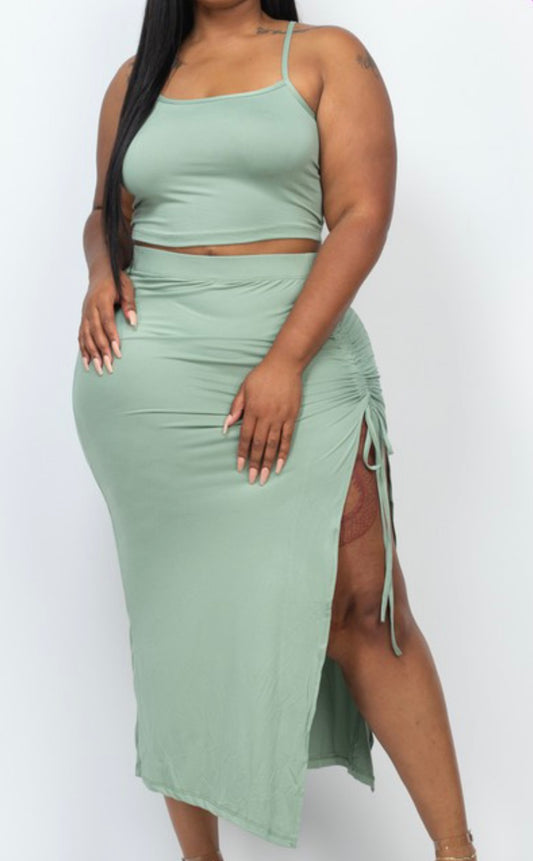 Plus size green skirt set